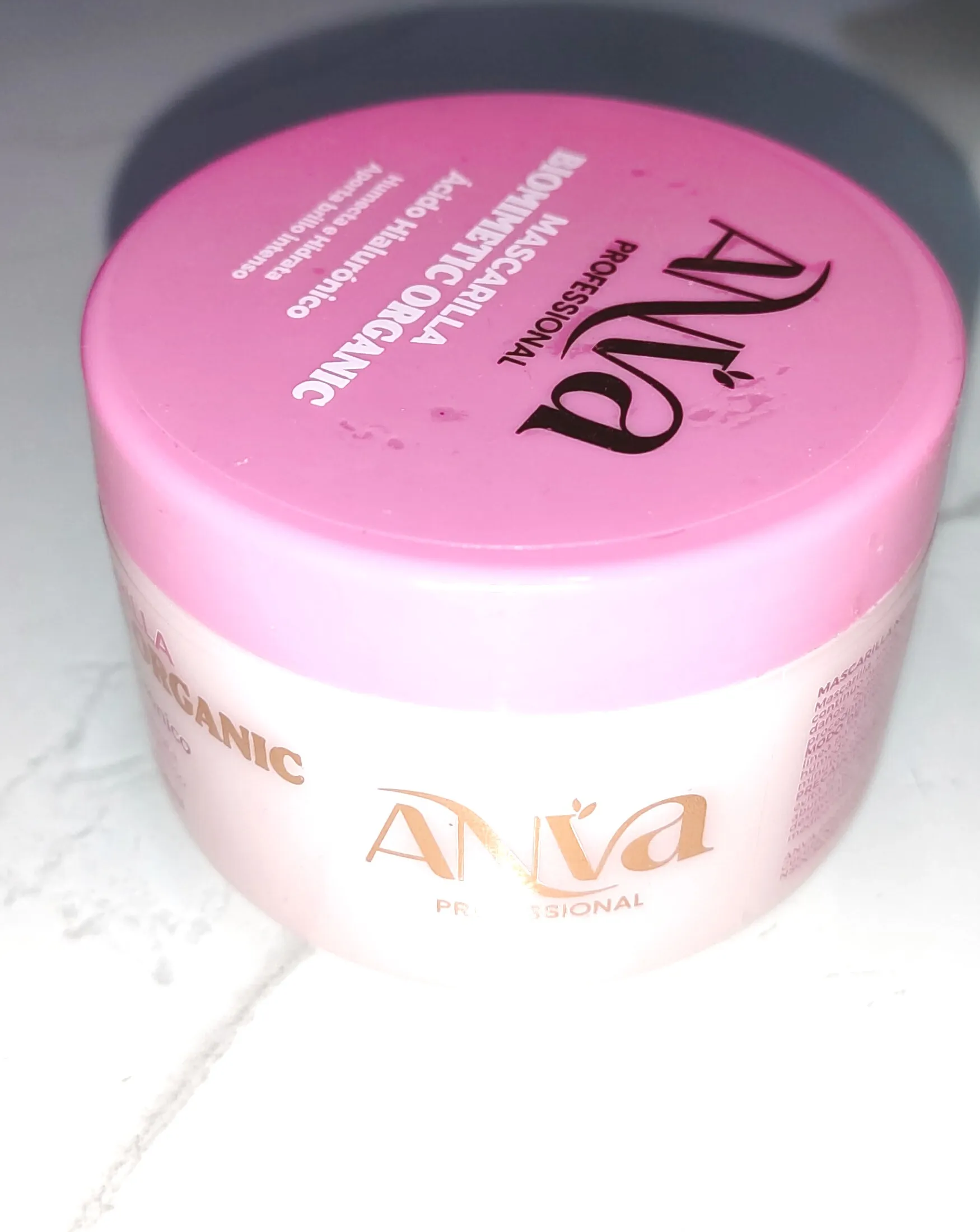 Mascarilla Biomethric de Aniva, a base de ácido hialurónico.